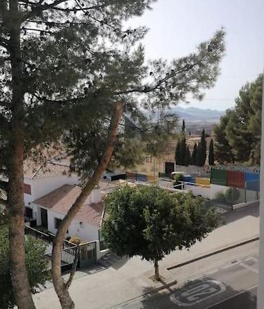 דירות גרנדה Views, Family & Private Parking In Alto Albayzin מראה חיצוני תמונה